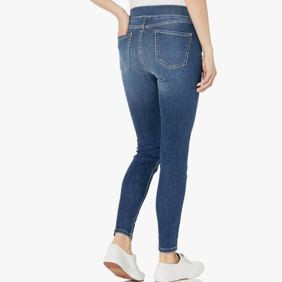 Amazon Essentials Womens Mid-Rise Stretch Pull-On Jegging Size 22W Regular NEW - Picture 11 of 11